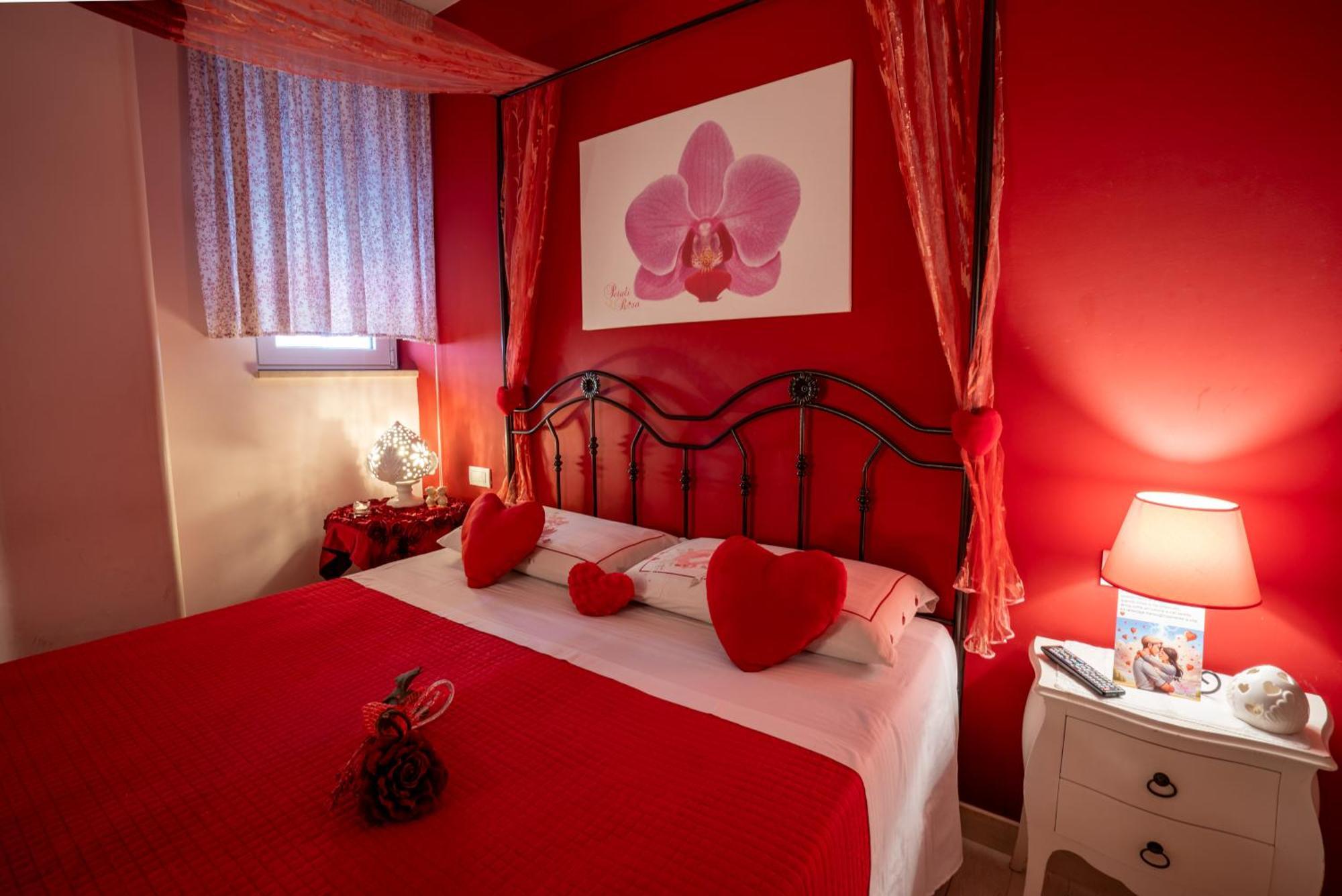 Bed and Breakfast Petali Rosa Полиньяно-а-Маре Экстерьер фото