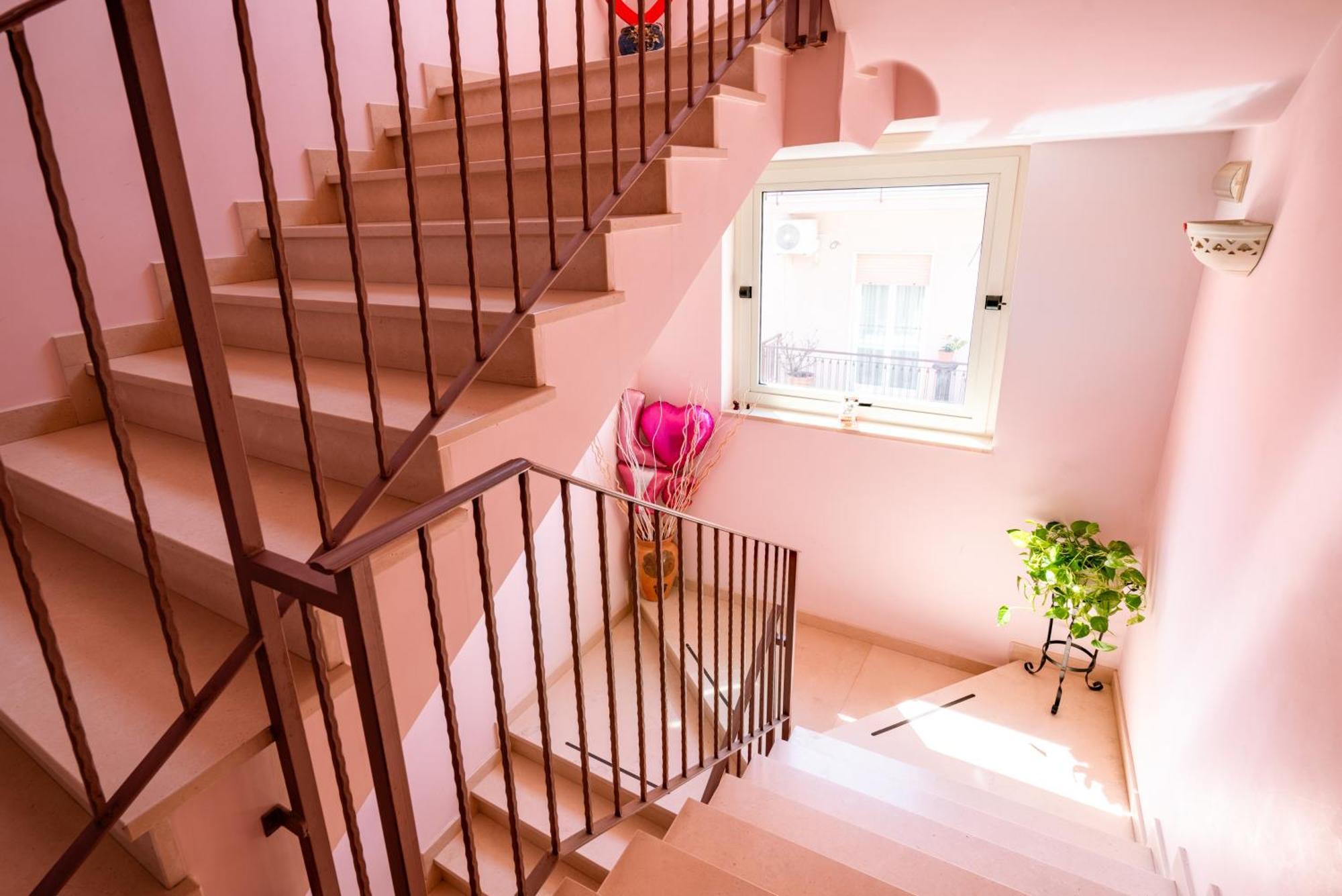 Bed and Breakfast Petali Rosa Полиньяно-а-Маре Экстерьер фото