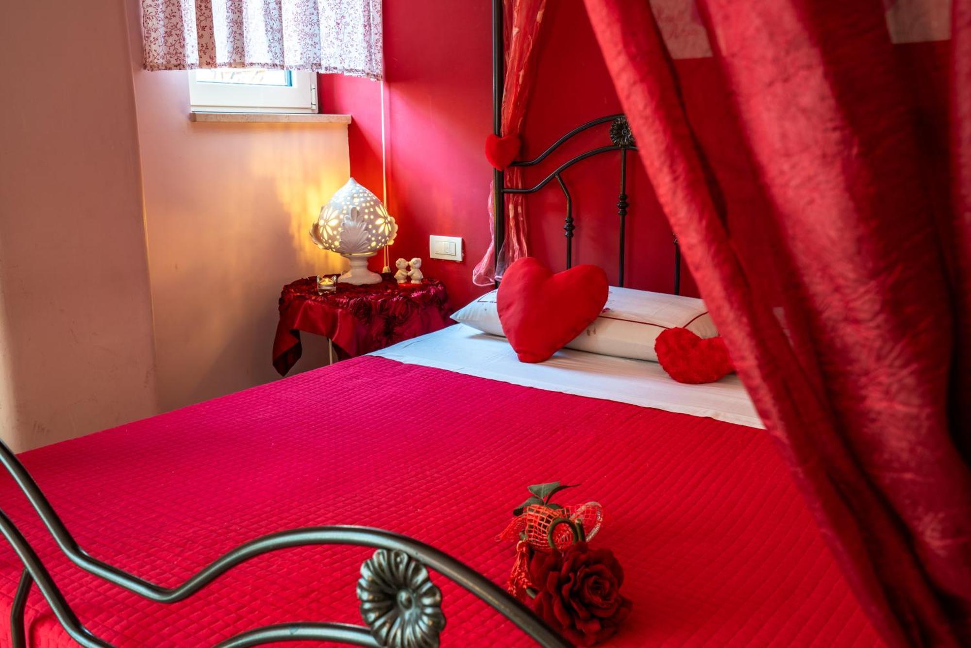 Bed and Breakfast Petali Rosa Полиньяно-а-Маре Экстерьер фото