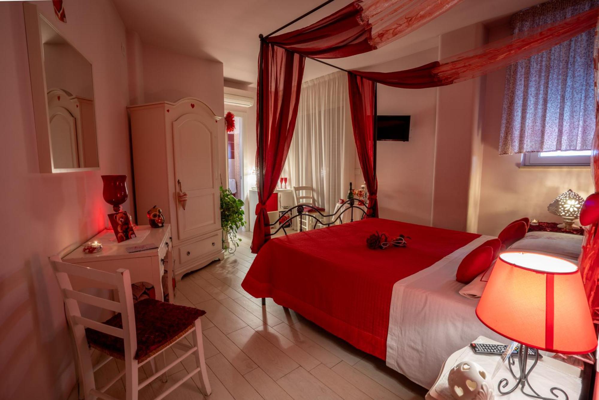 Bed and Breakfast Petali Rosa Полиньяно-а-Маре Экстерьер фото