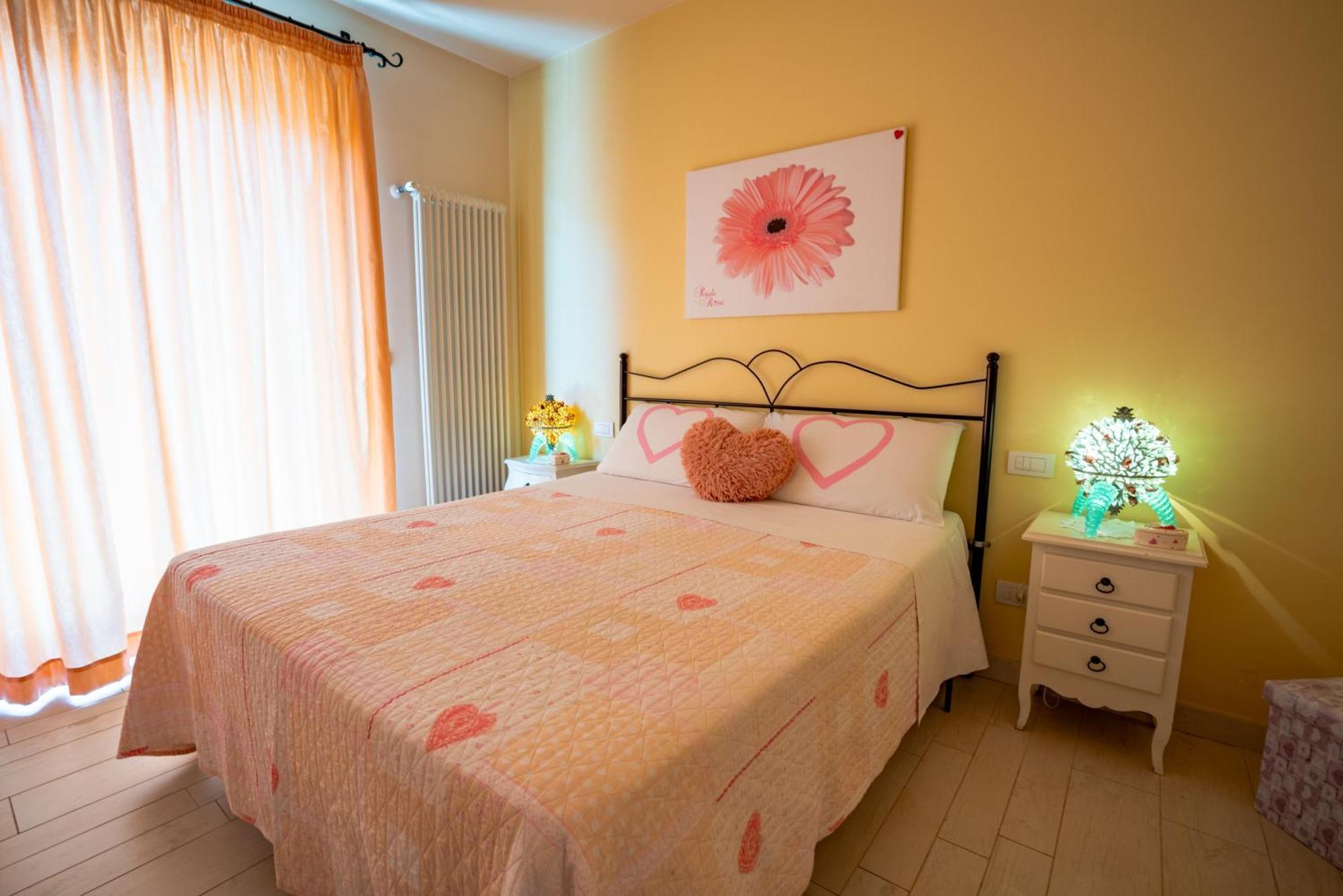Bed and Breakfast Petali Rosa Полиньяно-а-Маре Экстерьер фото