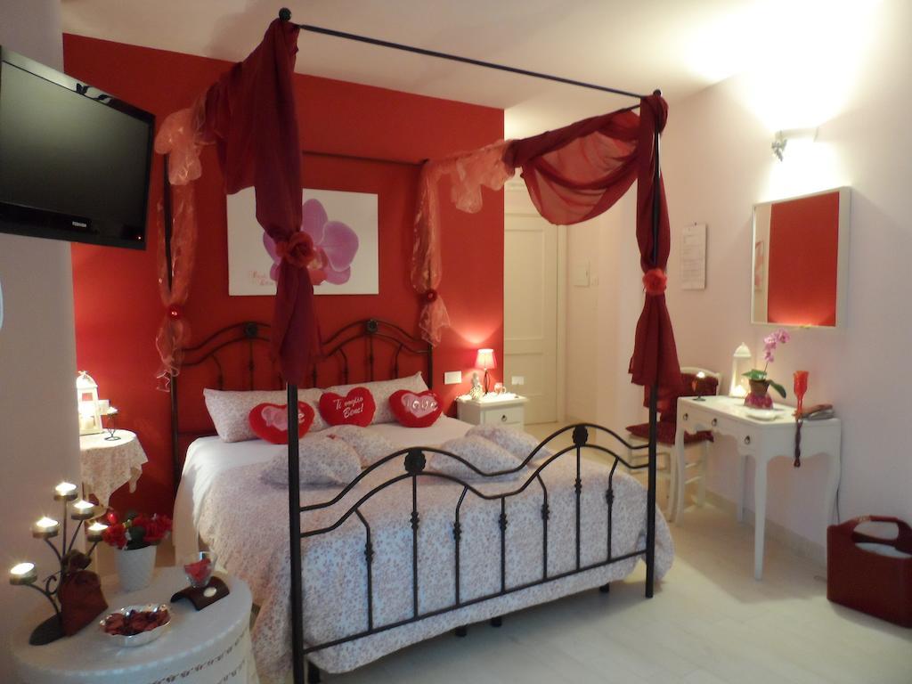 Bed and Breakfast Petali Rosa Полиньяно-а-Маре Экстерьер фото